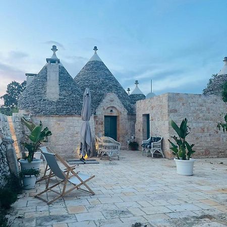 Scardino Trulli Hotel Locorotondo Exterior foto