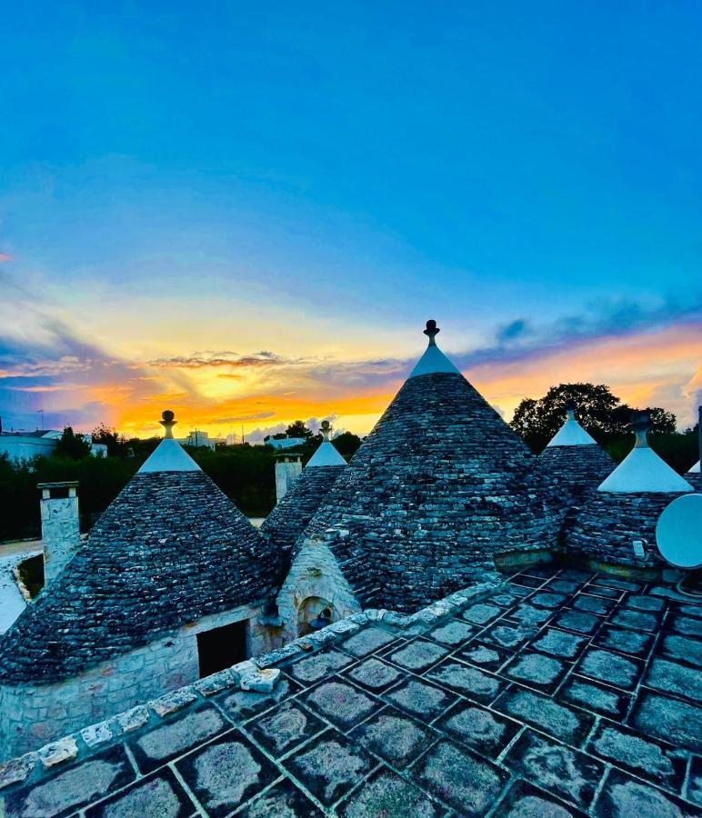 Scardino Trulli Hotel Locorotondo Exterior foto