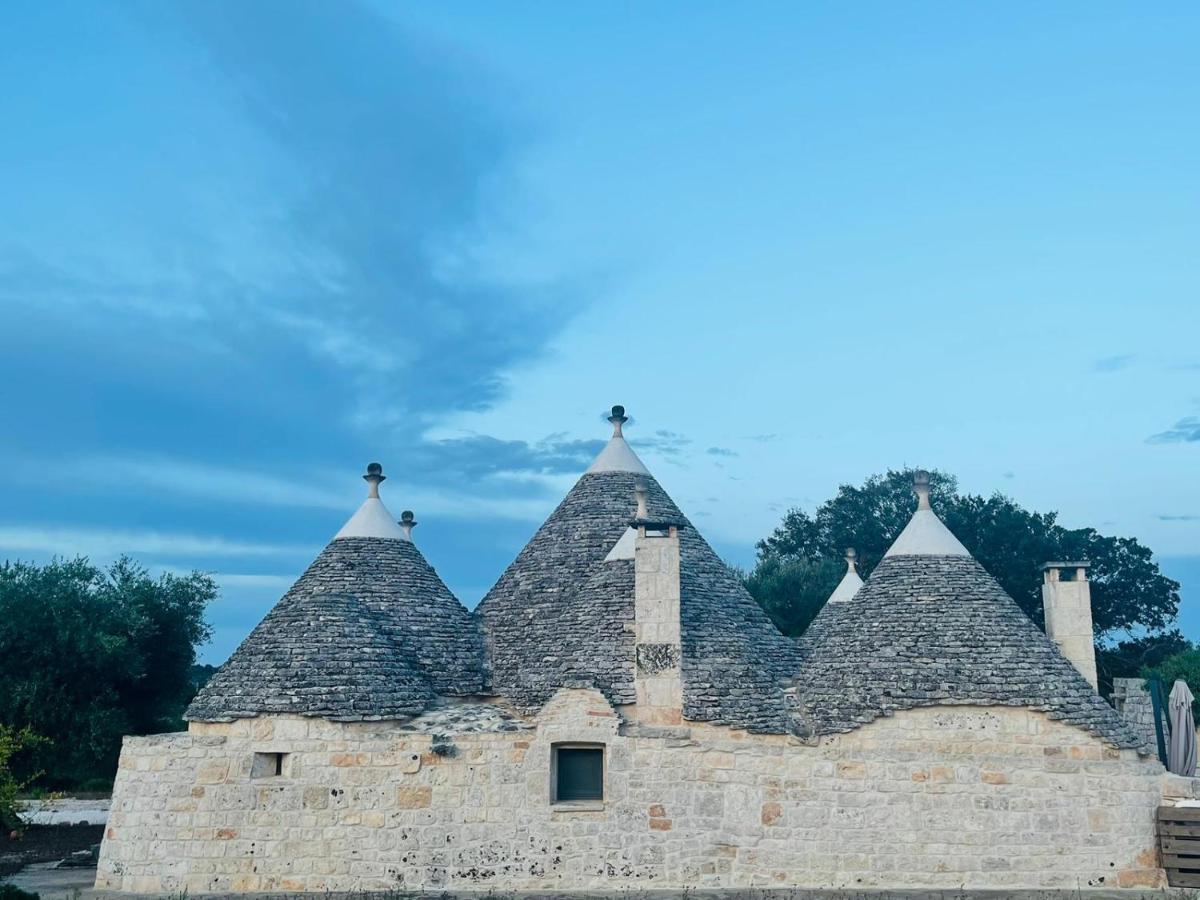 Scardino Trulli Hotel Locorotondo Exterior foto