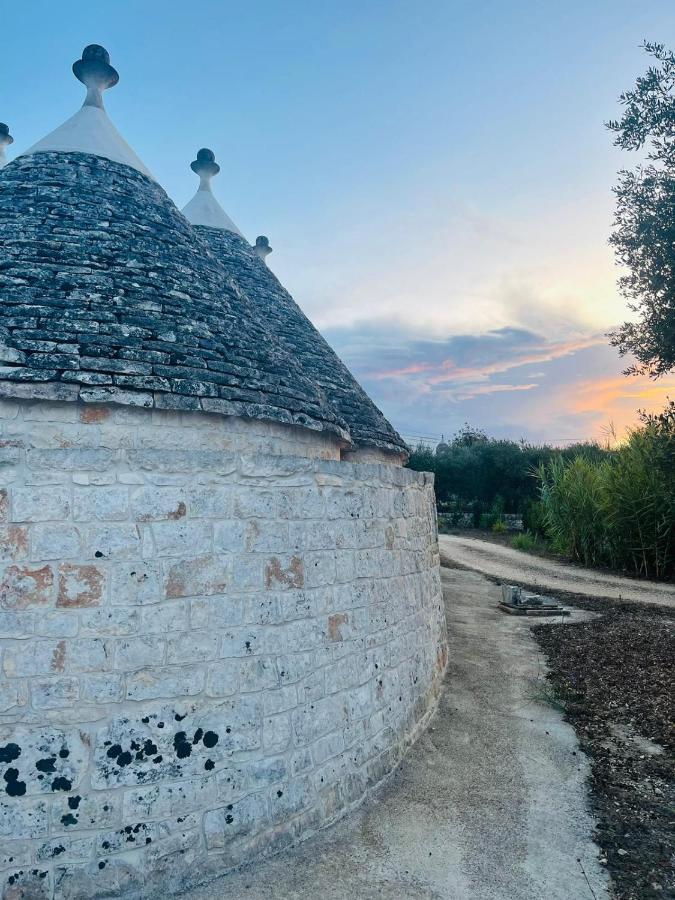 Scardino Trulli Hotel Locorotondo Exterior foto