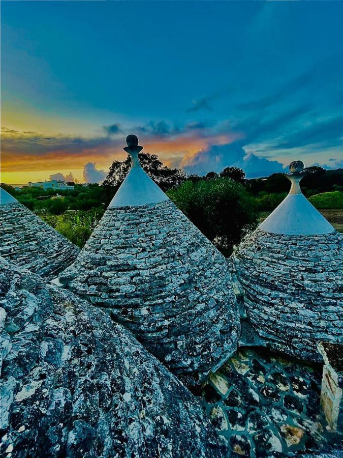 Scardino Trulli Hotel Locorotondo Exterior foto