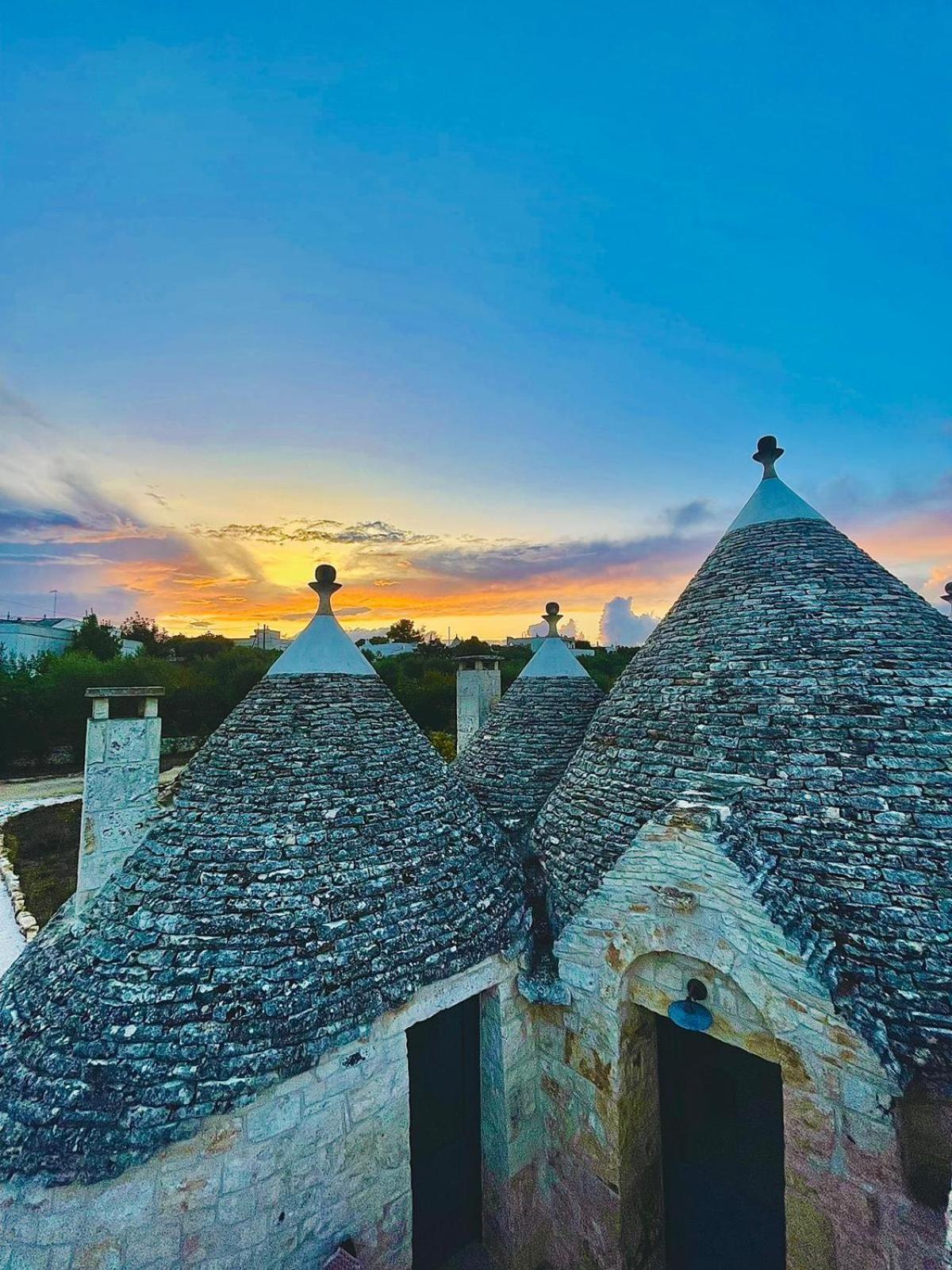 Scardino Trulli Hotel Locorotondo Exterior foto